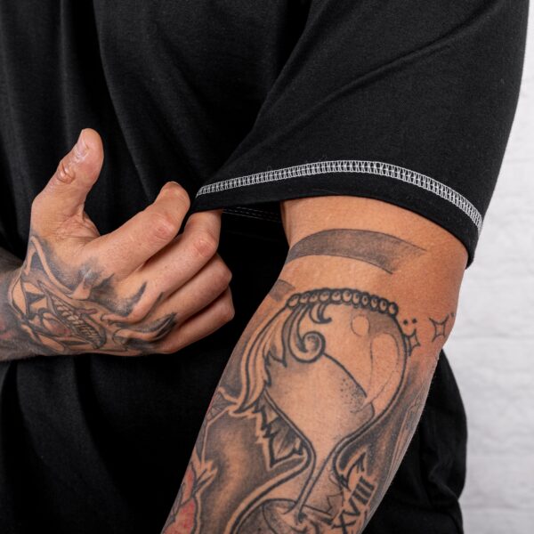 REMERA OVERSIZE CONTRATONO ($8.000 C/U) - Imagen 2